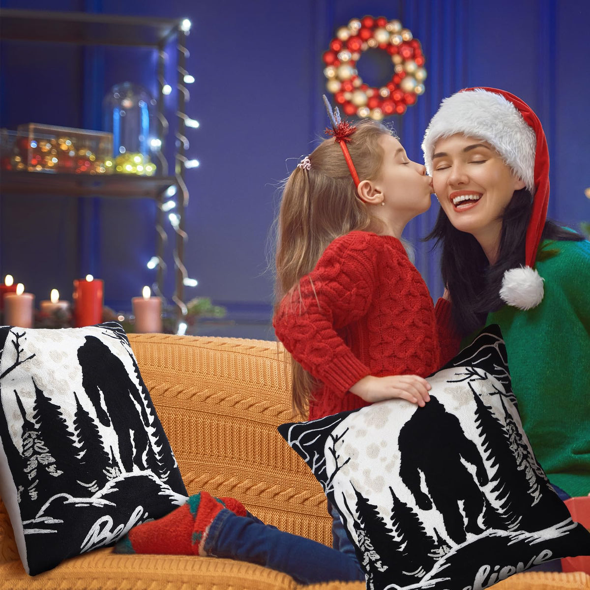 Juego de 2 fundas de almohada navideñas Burbell Bigfoot negras de 18x18