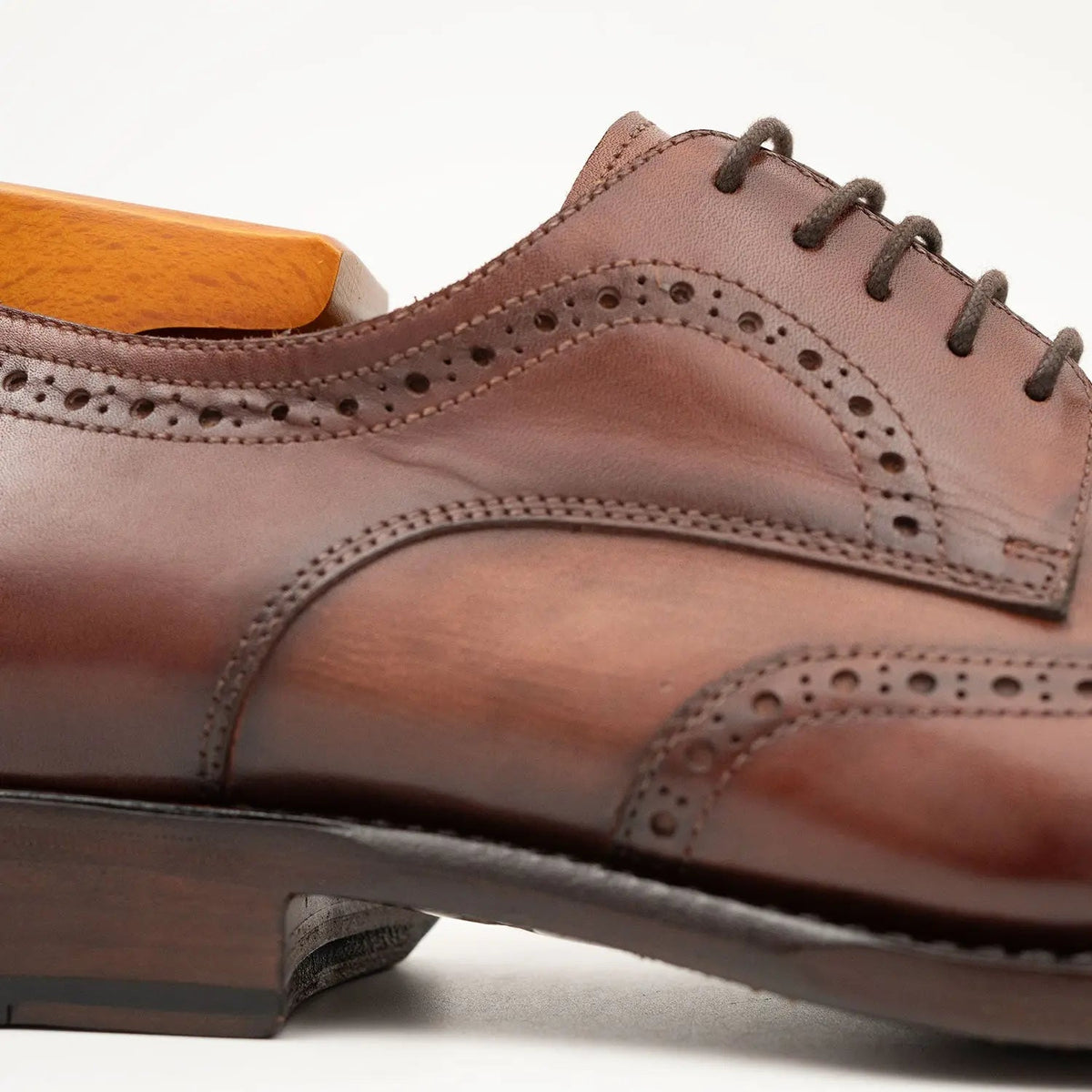 Brown Wingtip Cow Leather Derby Shoes