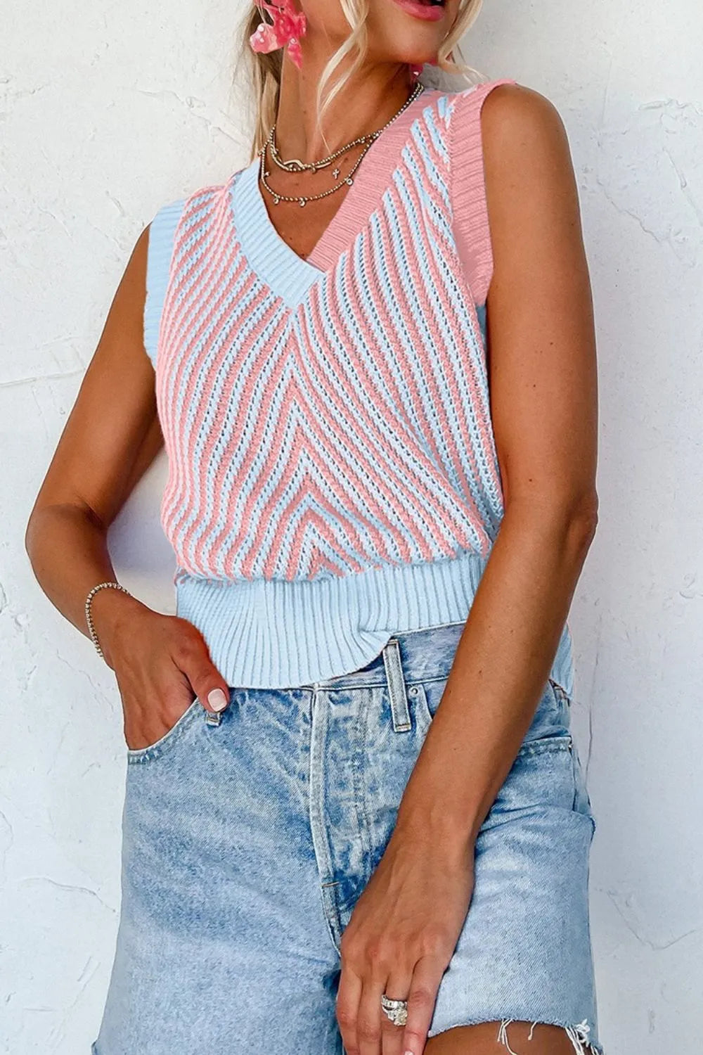 V-Neck Contrast Sweater Vest