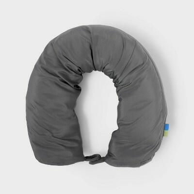 Cubo organizador de viaje abierto con almohada para el cuello, gris, accesorio de equipaje de viaje