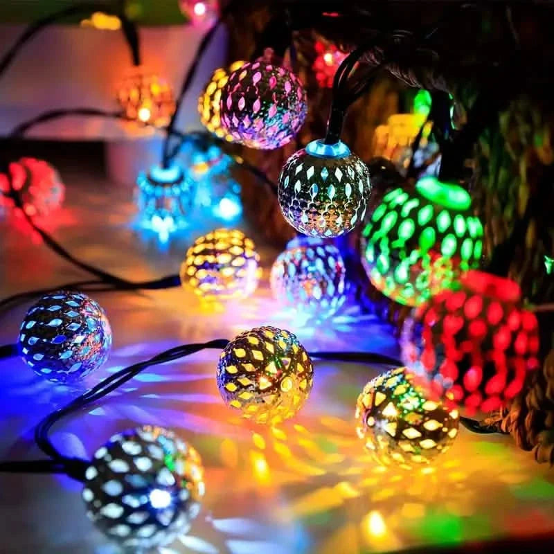 20 LED Moroccan Ball Solar String Lights