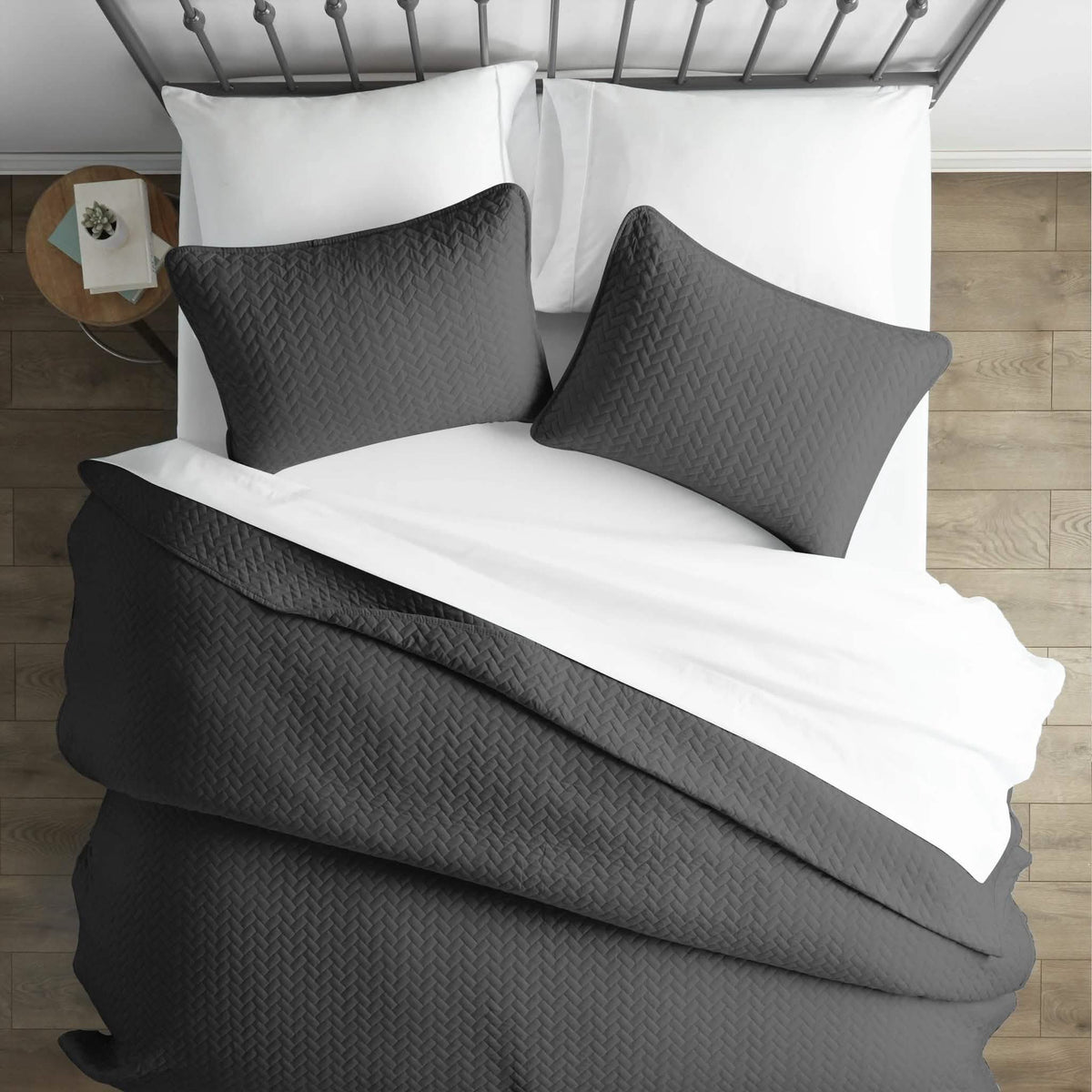 3-Piece Set: Herring Quilted Coverlet