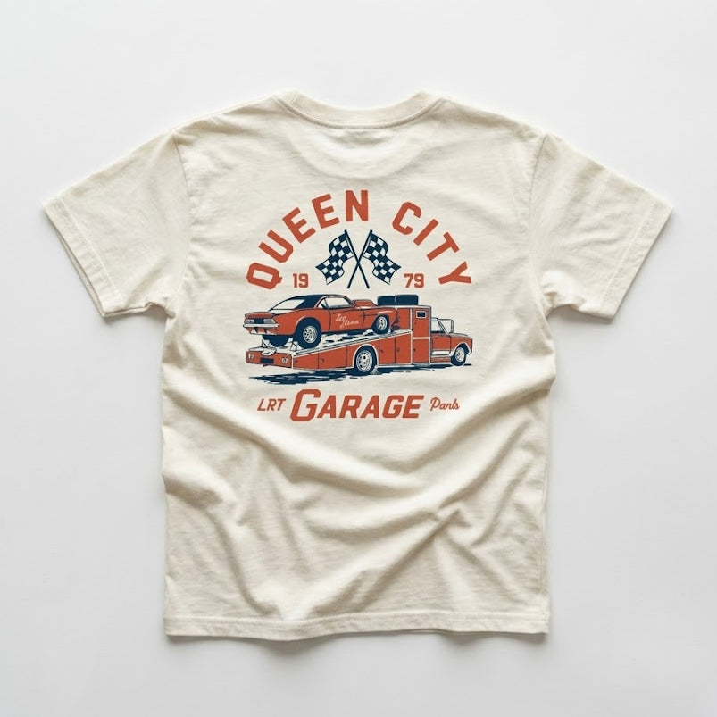 CAMISETA QUEEN CITY GARAGE - CREMA VINTAGE