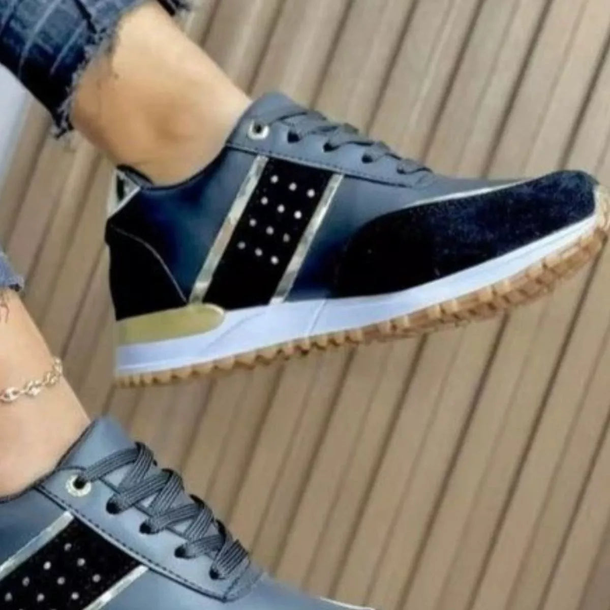 Round Toe Lace Up Athletic