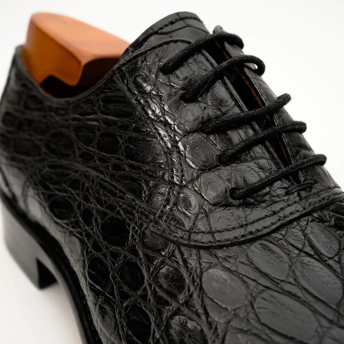 Black Cap-Toe Crocodile Leather Oxford Shoes