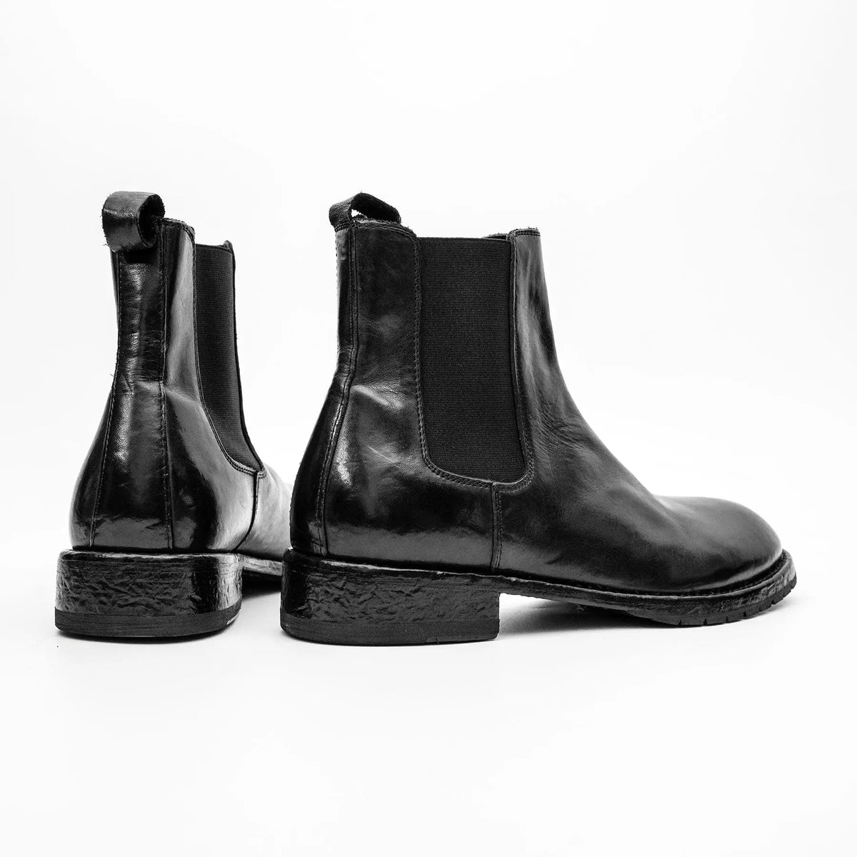 Black Plain-Toe Cow Leather Chelsea Boots