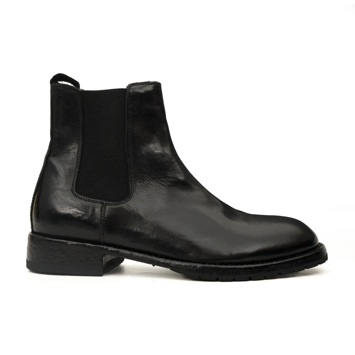 Black Plain-Toe Cow Leather Chelsea Boots