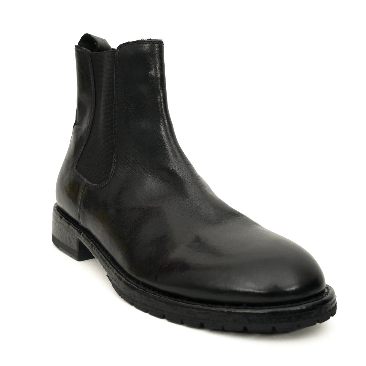 Black Plain-Toe Cow Leather Chelsea Boots
