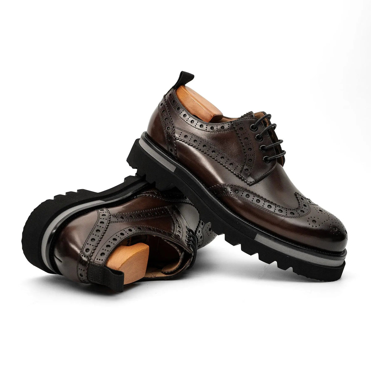 Brown Wingtip Cow Leather Derby Shoes