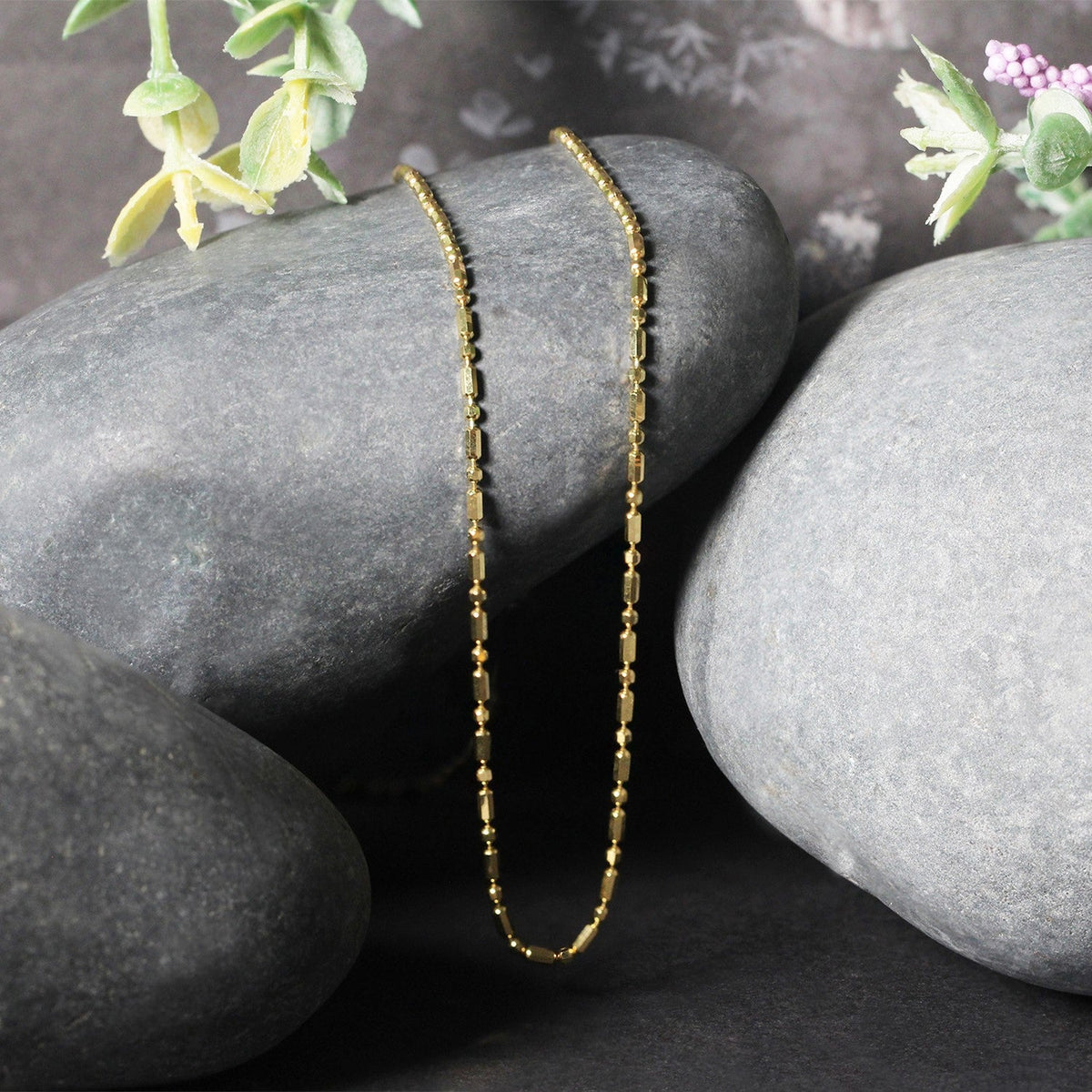 Cadena de cuentas alternadas con corte de diamante en oro amarillo de 14 quilates (1.30 mm)