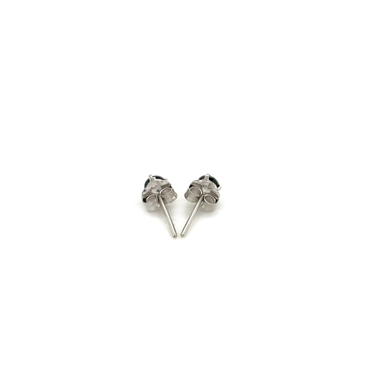Pendientes de botón de circonita cúbica negra facetada de 3 mm en oro blanco de 14 k