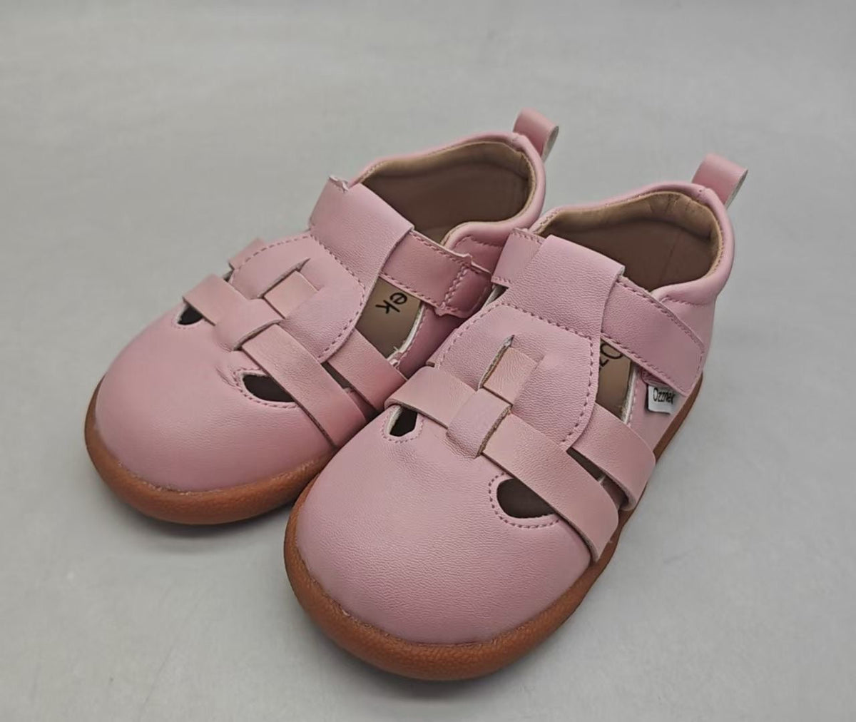 Sandalias descalzas Bloom Kids – Zapatos para niños pequeños con puntera ancha y suela flexible