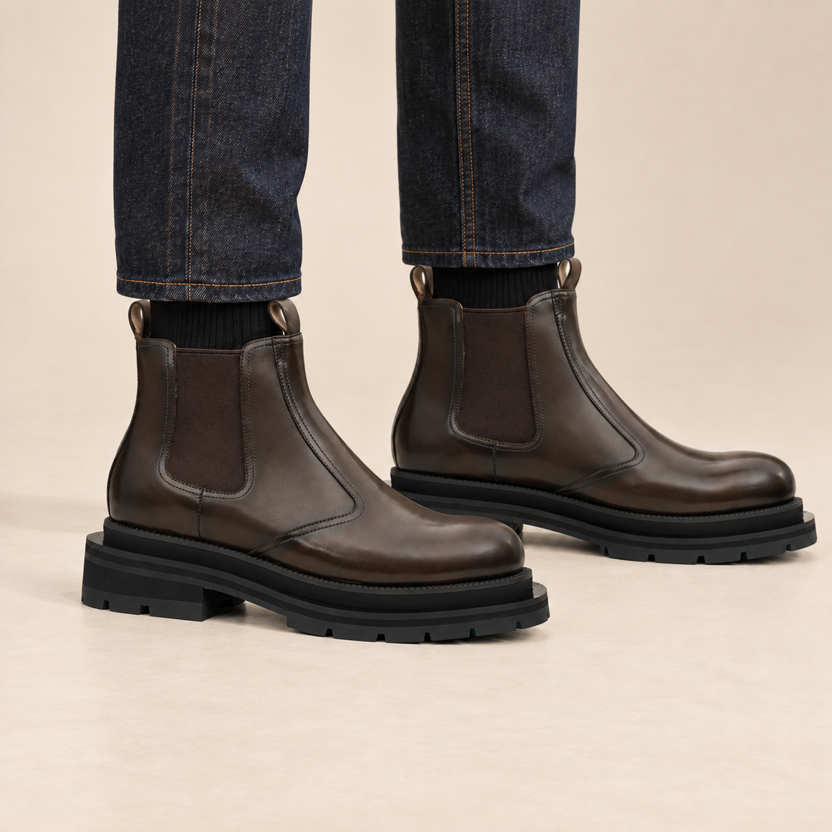 Glossy Platform Plain-Toe Chelsea Ankle Boot