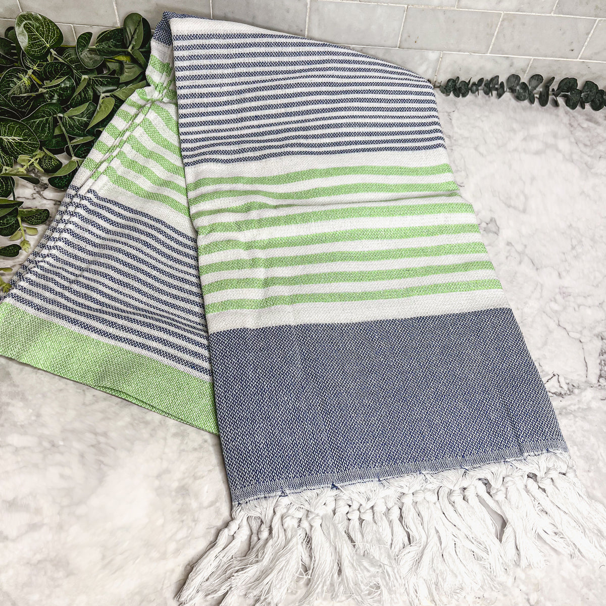 Pop Of Summer Turkish Towel 180GSM Lightweight Cotton Peshtemal Beach Bath Towel With Fringe