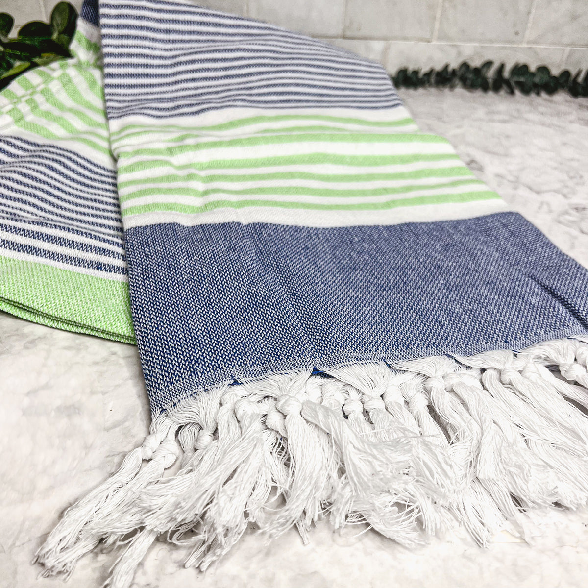 Pop Of Summer Turkish Towel 180GSM Lightweight Cotton Peshtemal Beach Bath Towel With Fringe