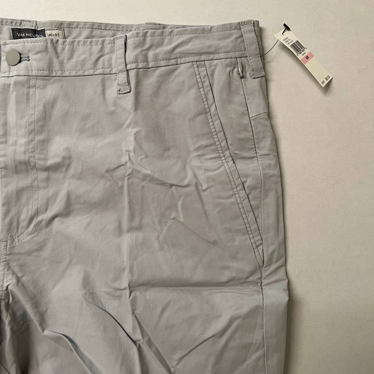 Van Heusen Men's Essential Twill Straight Fit Casual Shorts