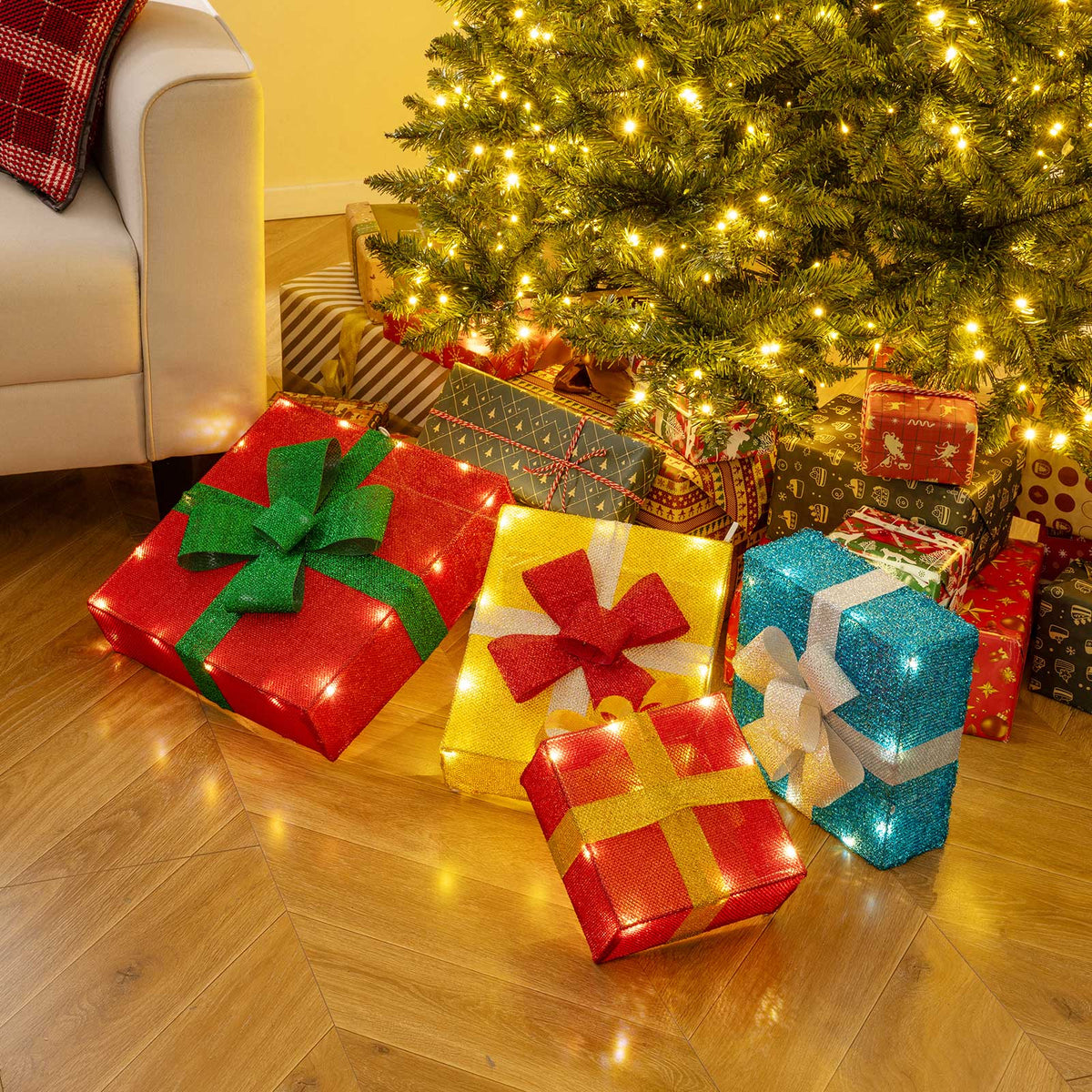 Lighted Gift Boxes Christmas Decoration 2D Set of 4 Pre-Lit Stacked Xmas Gift Boxes