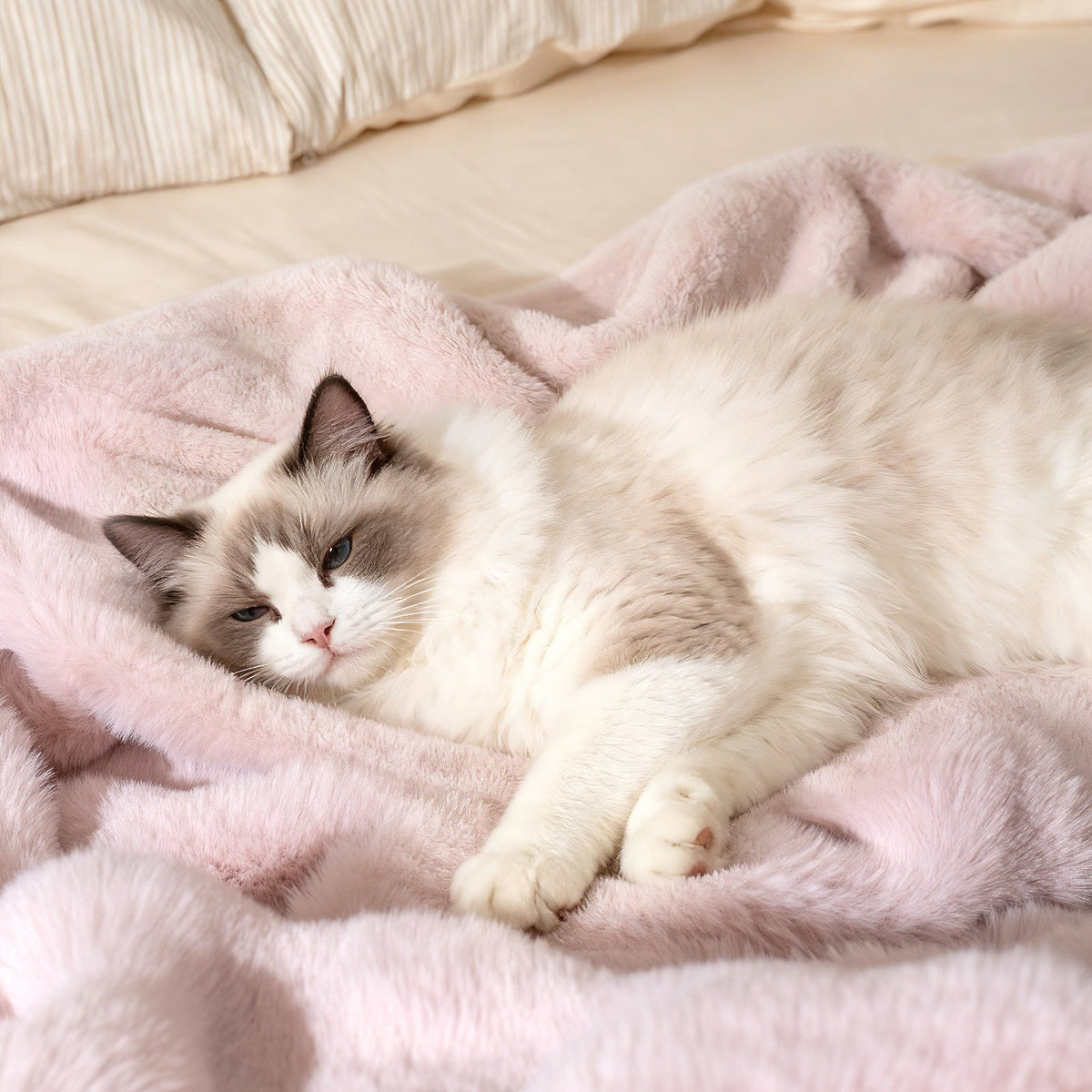 Luxury Fuzzy Plush Rabbit Fur Bubble Blanket for Armchair