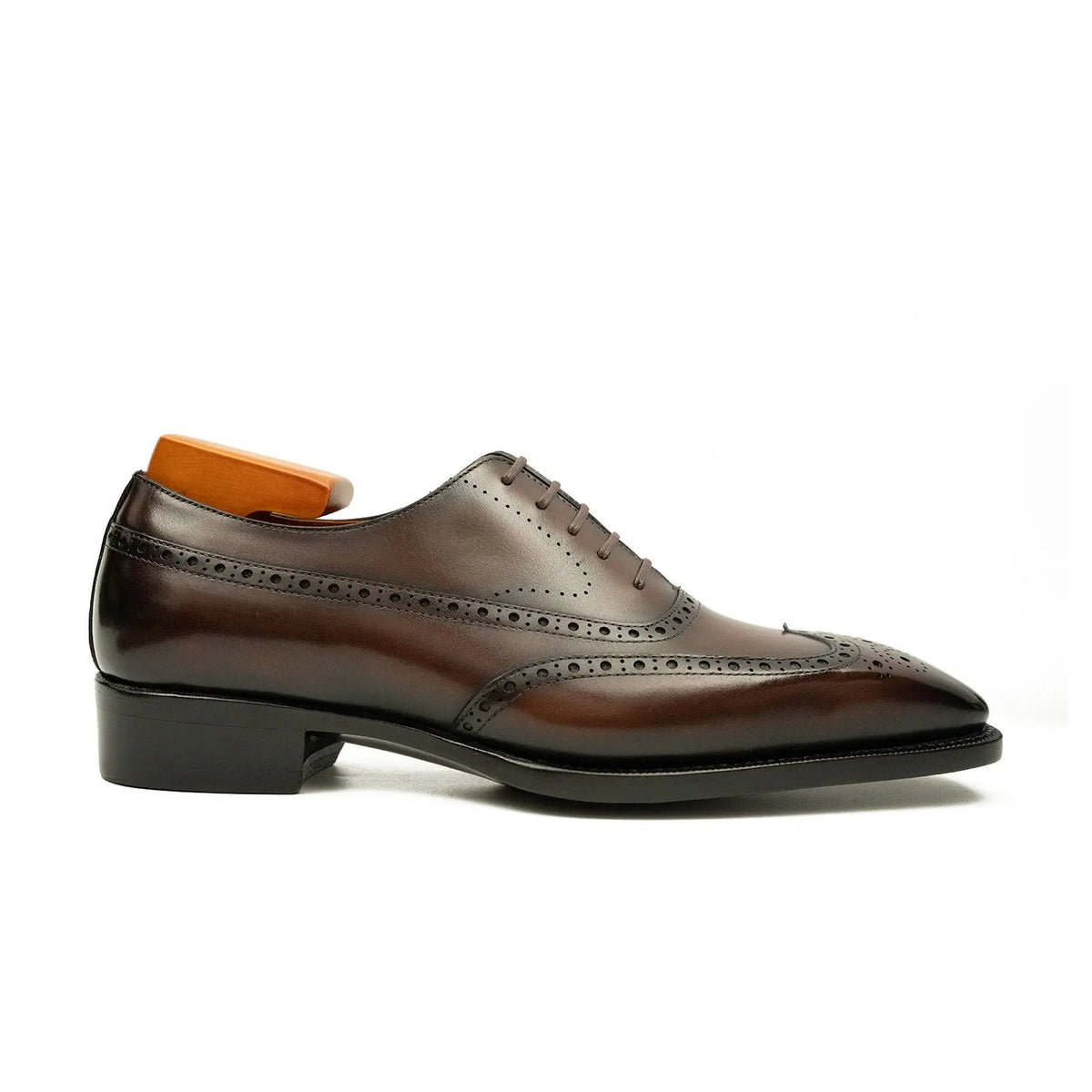 Glossy Wingtip Oxford Shoe with Tapered Squared Toe