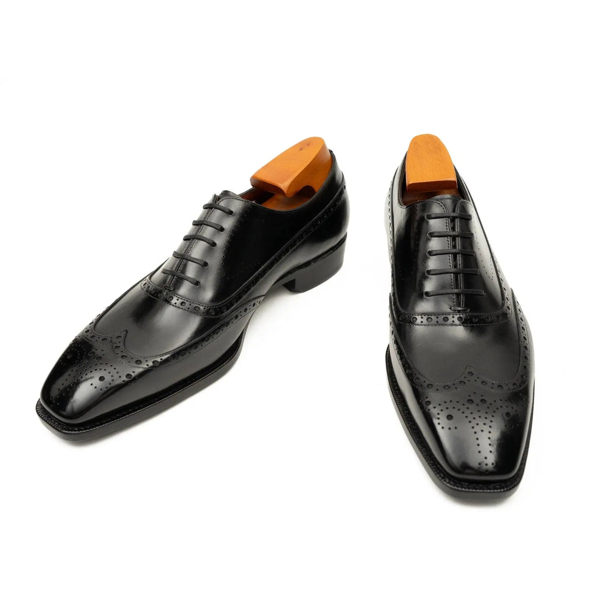 Glossy Wingtip Oxford Shoe with Tapered Squared Toe