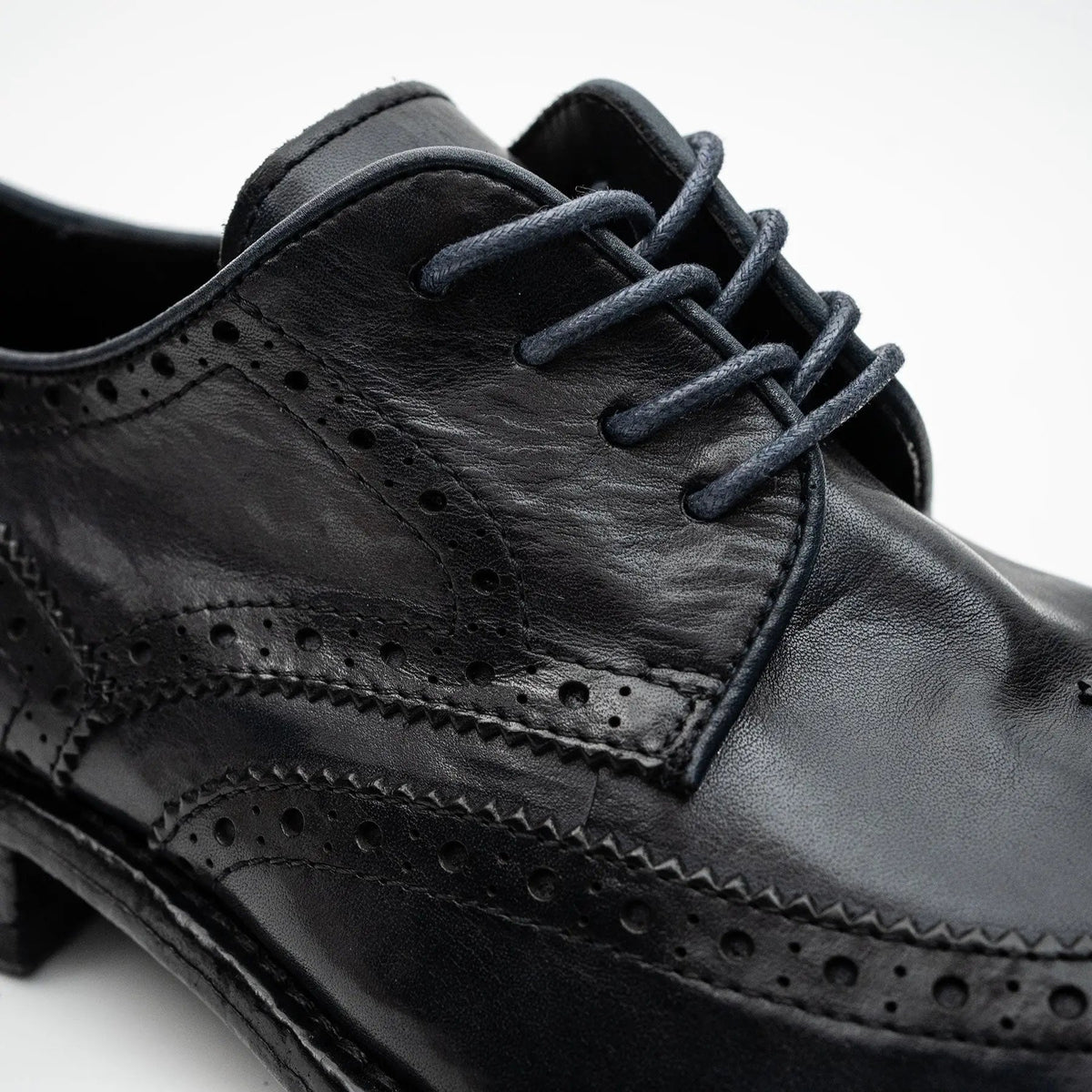 Blue-Black Wingtip Calf Leather Derby Shoes
