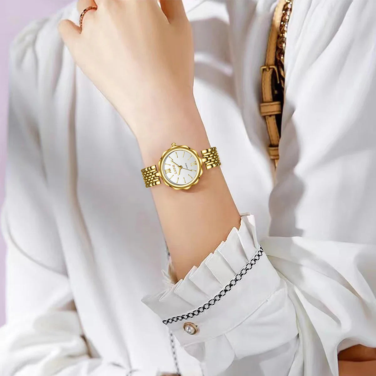 Women's Gold Alloy Bracelet Watch 28mm Roman Dial Quartz