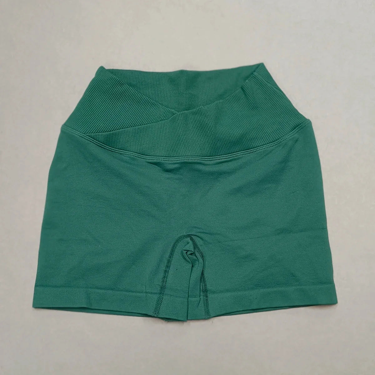 Women's sporty shorts with cross-waistband, yoga shorts, for gym workout, running, hip-enhancing,high-waisted yoga shorts.