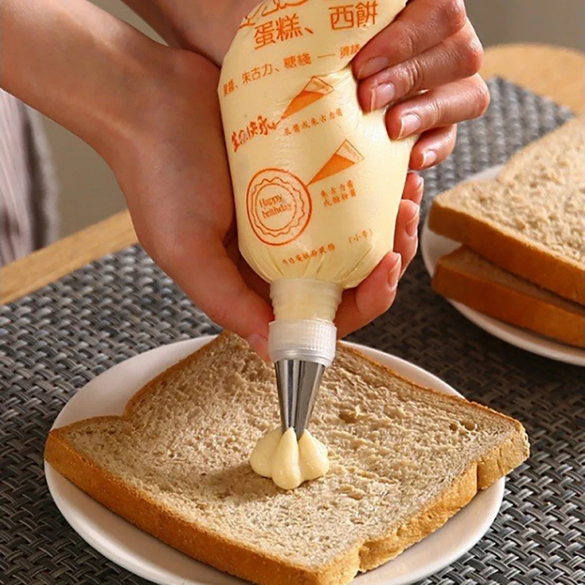 100 PCS Thick Disposable Pastry Bags DIY Cake Cream Decoration Piping Bag Icing Bag Baking Supplies Pastry Sleeves