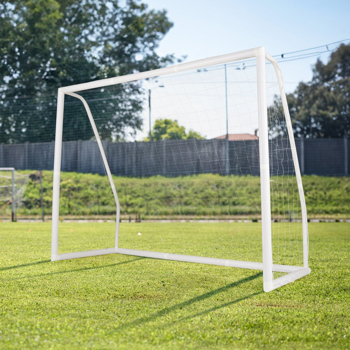 Portería de fútbol de 2,4 m x 1,8 m con estacas para el suelo y conos de fútbol