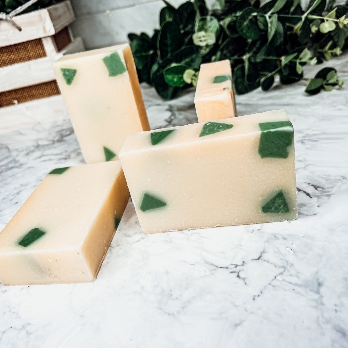Avocado Olive Sunflower Lemon Refreshing Soap Bar With Olive Pomace Oil Anti Aging Natural Moisture