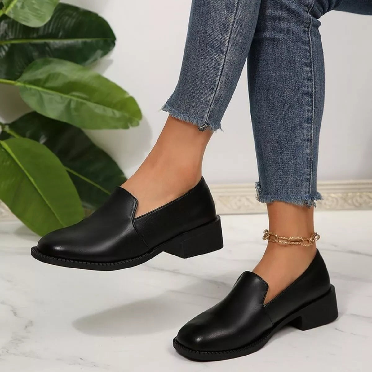 Round Toe Block Heels Loafers