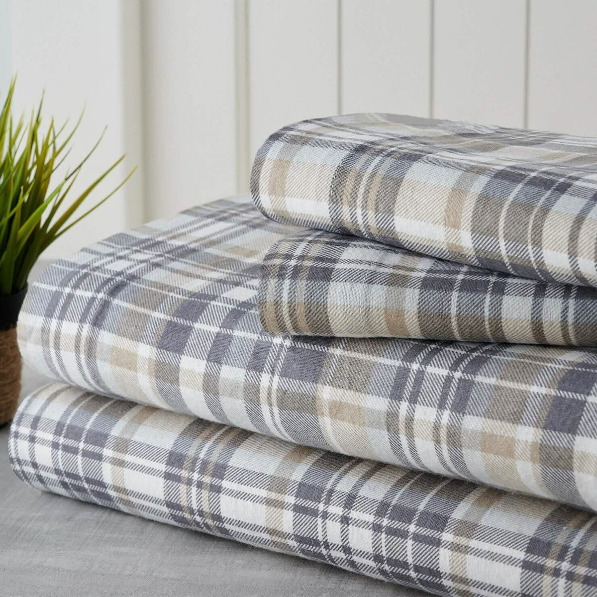 Bibb Home 100% Cotton Printed Flannel Sheet Set - Cozy, Soft, Deep Pocket Sheets