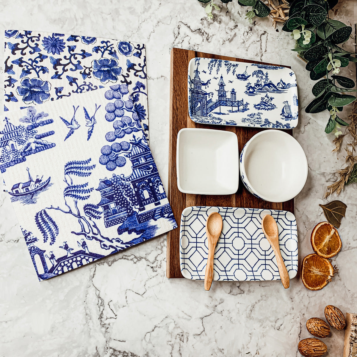 Chinoiserie Tapas Serving Set 7-Piece Porcelain Matte Blue White Acacia Tray