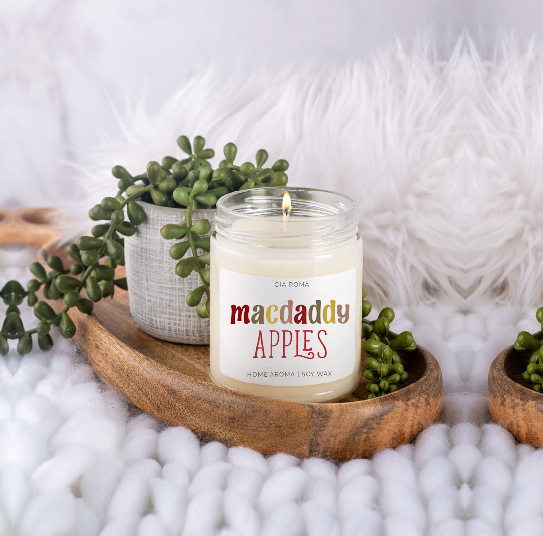 Fresh Macintosh Apple Soy Candle Fall Scented Pear Vanilla Musk Cedarwood