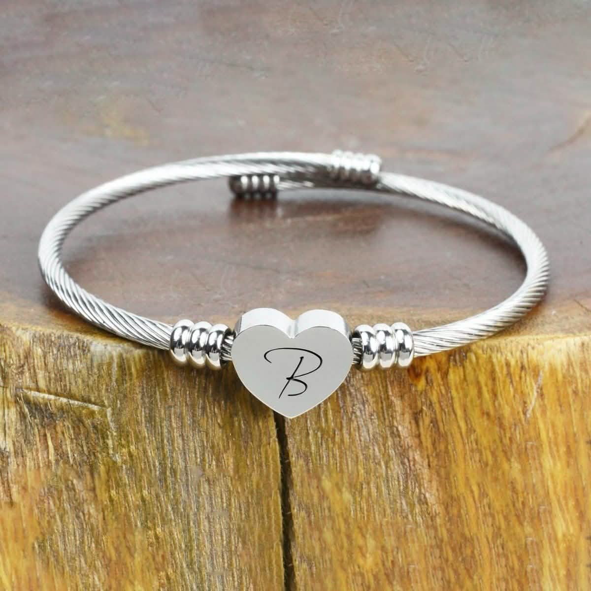Pulsera con Inicial y Corazón Hipoalergénica y Ajustable