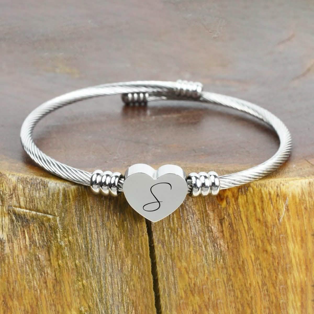 Pulsera con Inicial y Corazón Hipoalergénica y Ajustable