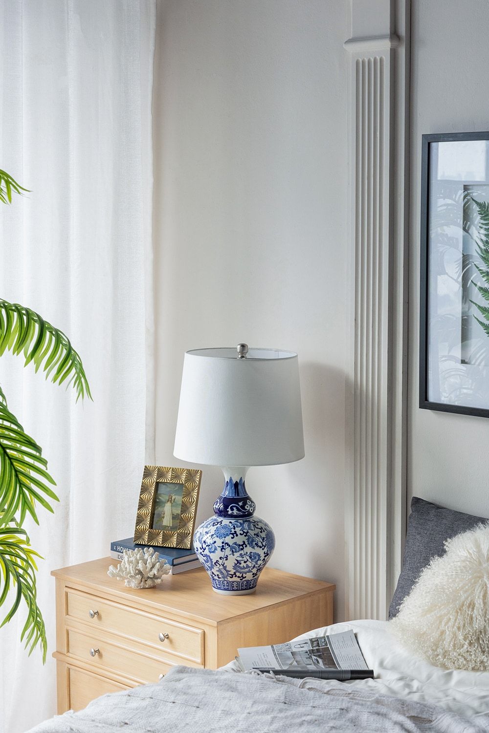 Blue and White Ceramic Vase Table Lamp with White Linen Shade