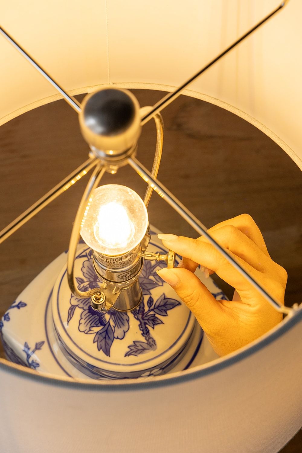 Misty Moon Blue and White Ceramic Vase Table Lamp with White Linen Shade
