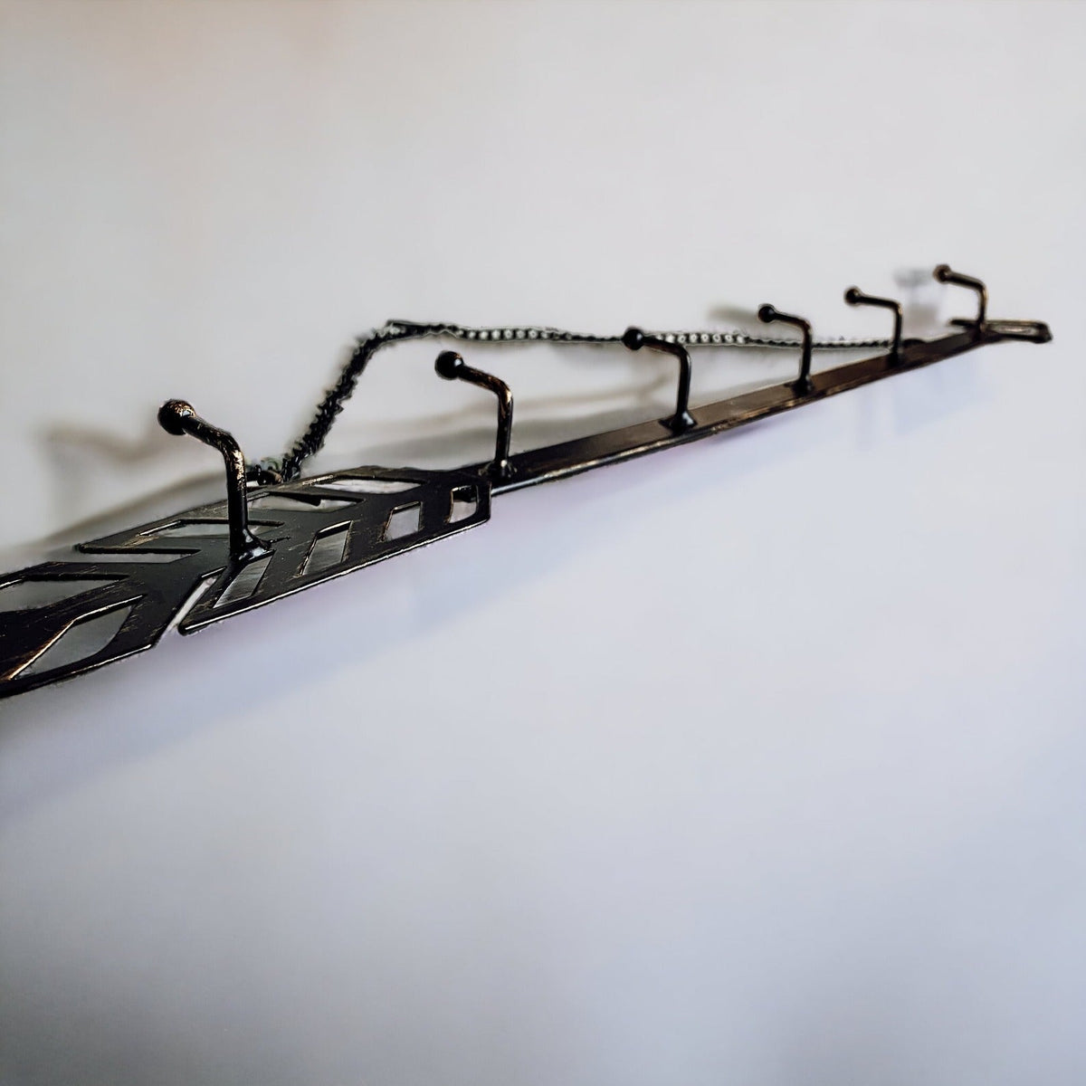 Arrow Wall Hook Hanger 6 Hook Metal Key and Jewelry Organizer Black 18x1.5x0.05