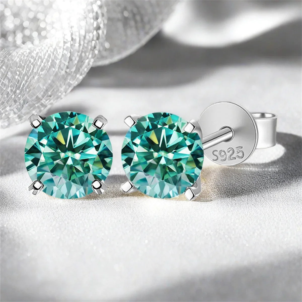 Moissanite Stud Earrings 0.3-3ct Certified S925 Sterling Silver Cyan Colorfast
