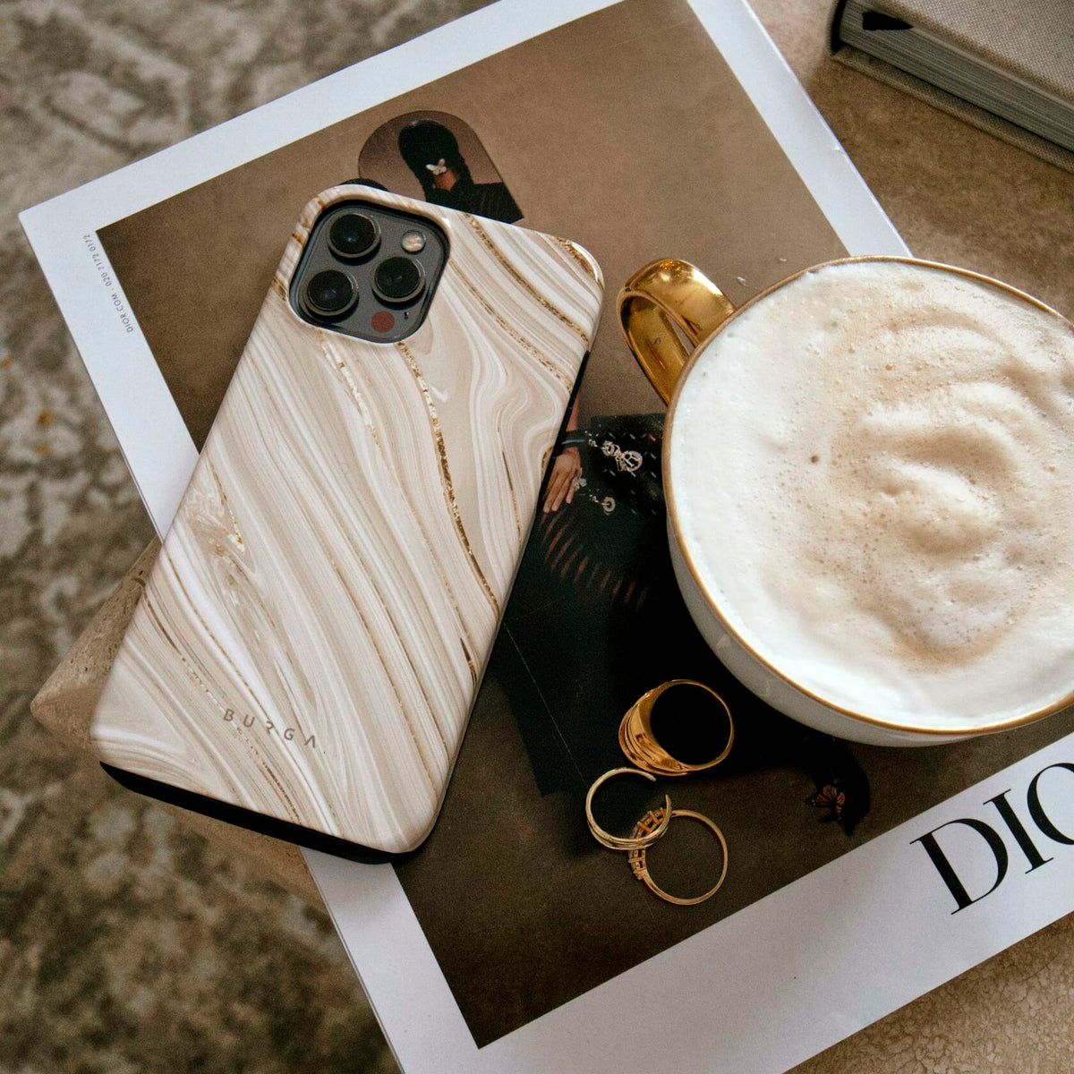 Funda BURGA para iPhone 15 Pro Max, mármol con purpurina color nude: bonita, moderna, nueva