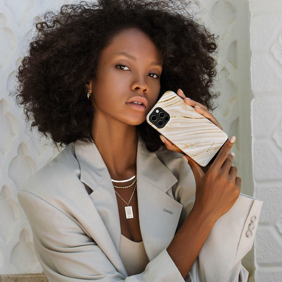 Funda BURGA para iPhone 15 Pro Max, mármol con purpurina color nude: bonita, moderna, nueva