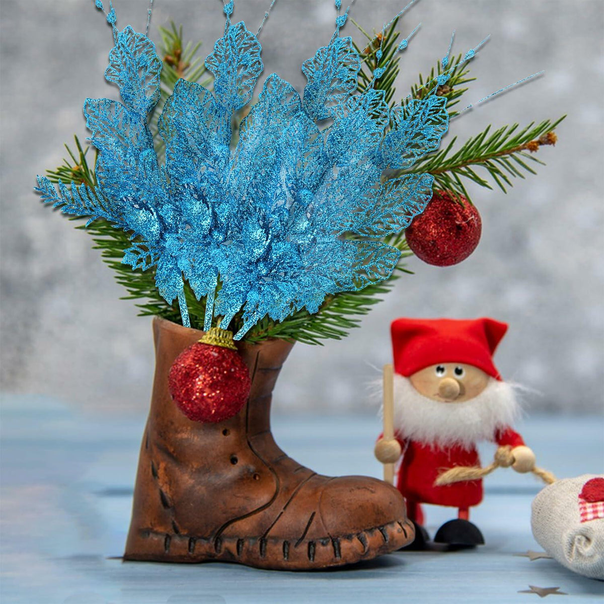 Adornos para árbol de Navidad Crazy Night, 16.3 pulgadas, 12 piezas, bayas con brillantina azul