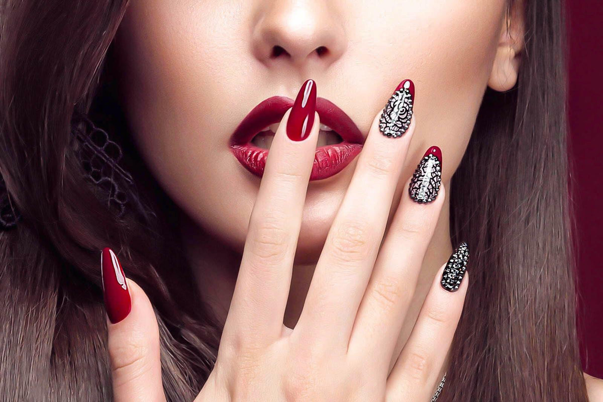 Uñas postizas cuadradas Vokupoga blanco y rosa acrílicas, 24 piezas, reutilizables
