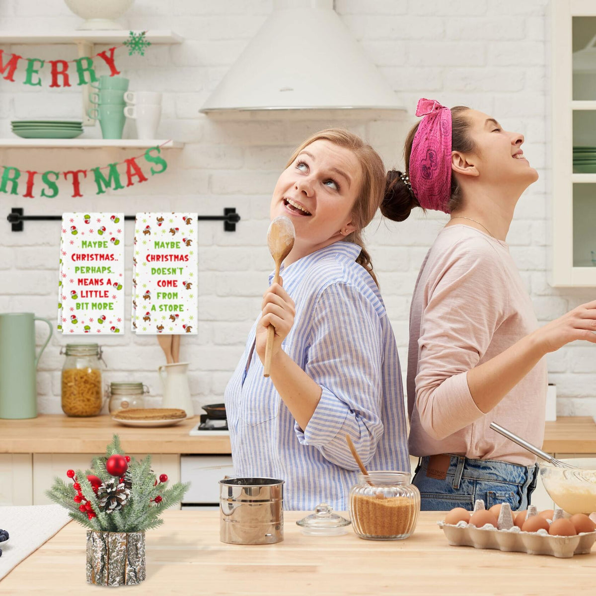 Paquete de 2 toallas navideñas divertidas, absorbentes para cocina o baño, regalos de intercambio (White Elephant)