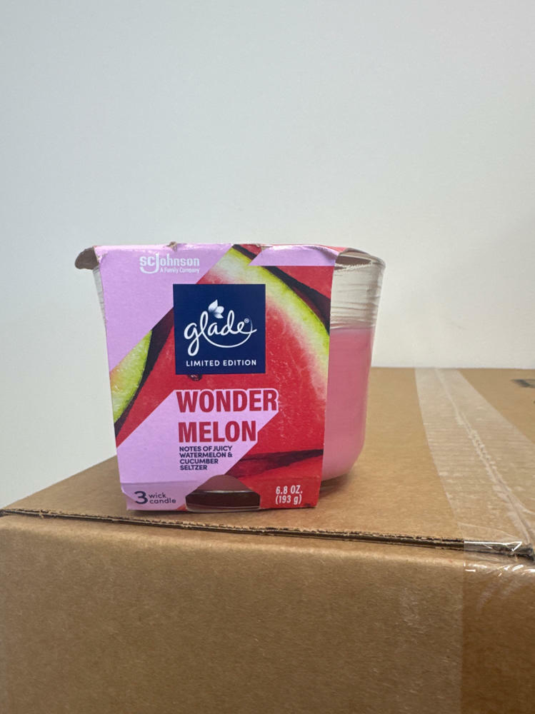 Vela aromática Glade de 3 mechas en frasco, Wonder Melon, rosa, 6.8 oz, paquete de 3