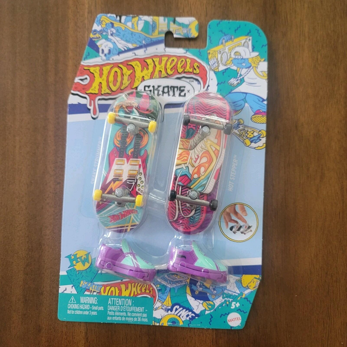 Hot Wheels Skate Snake Strummer y modelo Tony Hawk Hot Stepper