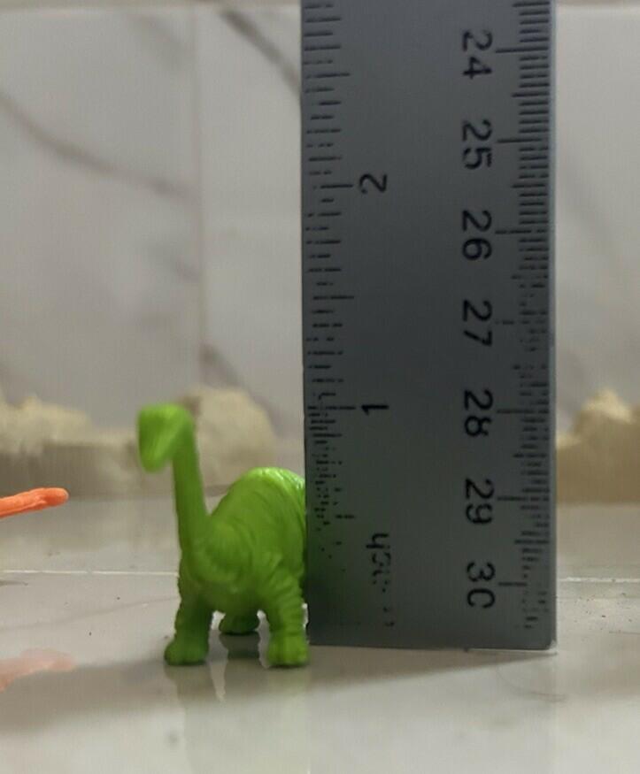 Cubo divertido de 27 piezas, figuras de acción de dinosaurios, Toy Planet. De segunda mano.