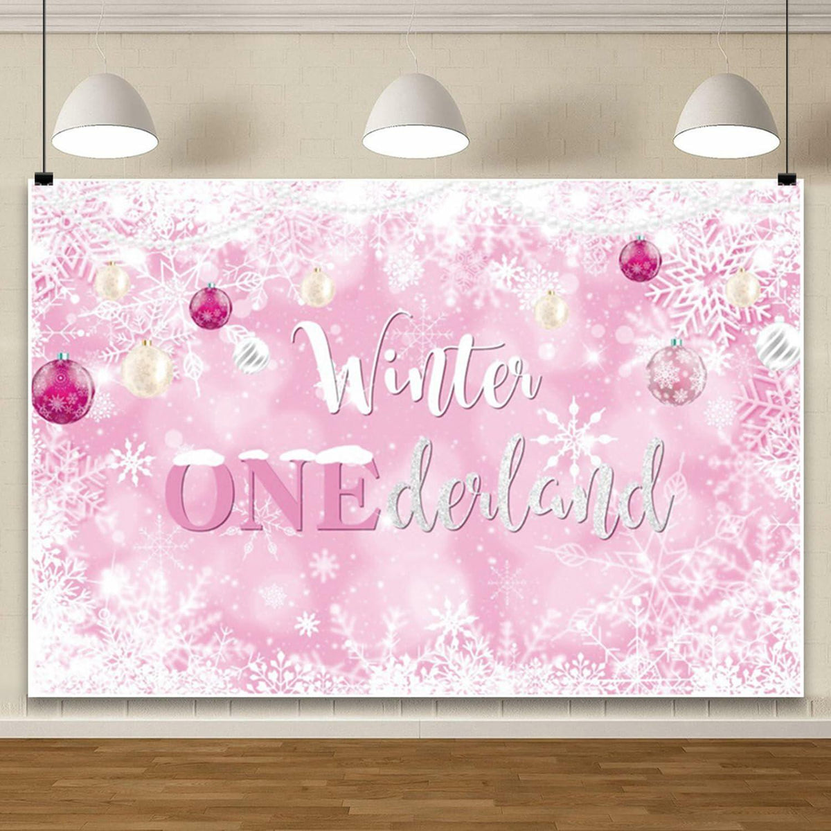 Banner de primer cumpleaños "Winter Onederland" con fondo de copos de nieve, 70.9x43.3, rosa
