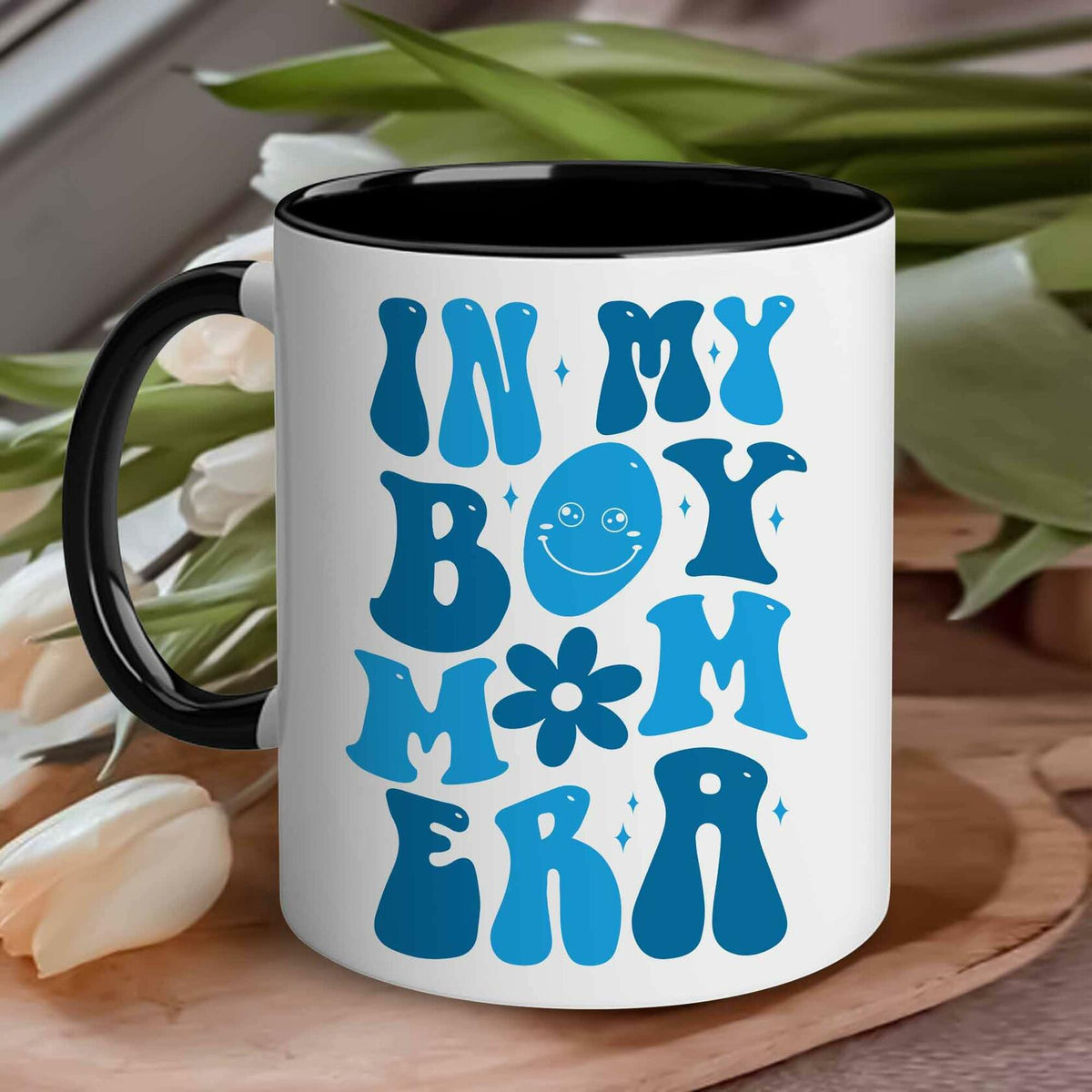 [Como nuevo] Taza de café CHIMCHICHCHOE Boy Mom Era, detalles multicolor, cerámica, 11 oz